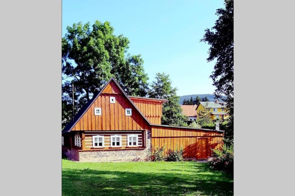 Chaloupka S Rodinnou Tradici Mezimesti Exterior foto